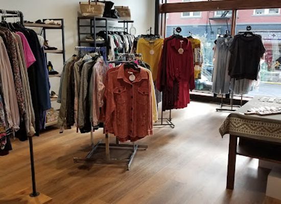 indiana/wabash-valley/shop/lily-s-n-things