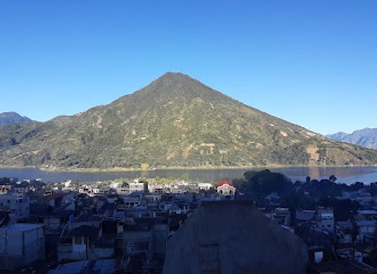 guatemala/lake-atitlan/shop/tzanjuyu