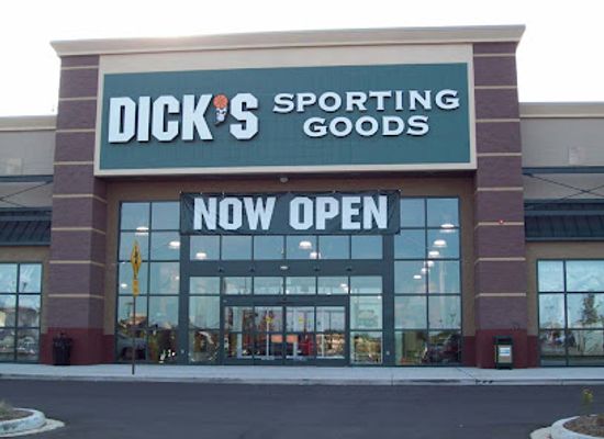 wisconsin/kettle-moraine/shop/dick-s-sporting-goods