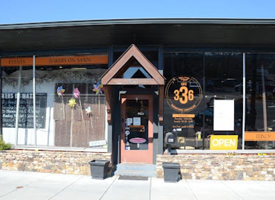 alabama/lake-guntersville/shop/bakers-on-main
