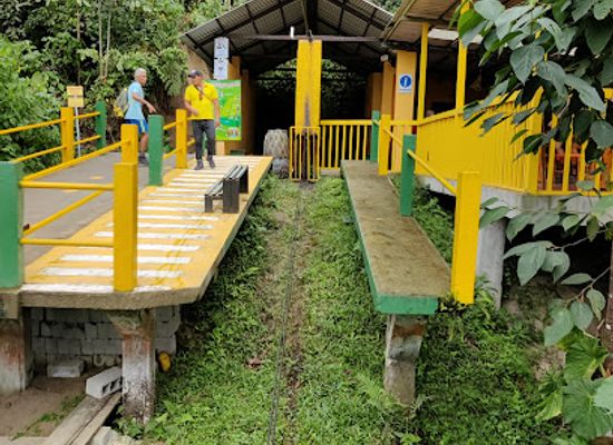 ecuador/mindo-cloud-forest/shop/tarabita-mindo-a-las-cascadas