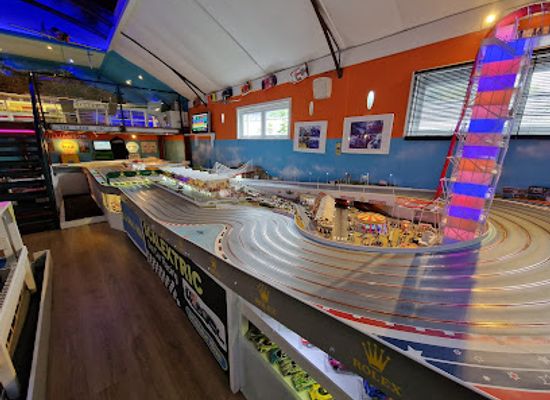 united-kingdom/snowdonia-national-park/shop/it-s-a-small-world