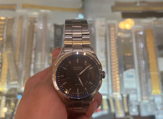 illinois/fox-valley/shop/fox-valley-watch-and-jewelry