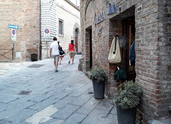 italy/montepulciano/shop/voltaia-102