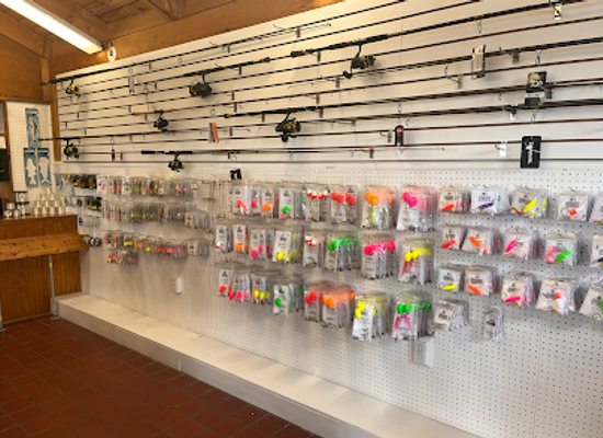 delaware/cape-henlopen-state-park/shop/breakwater-bait-and-tackle