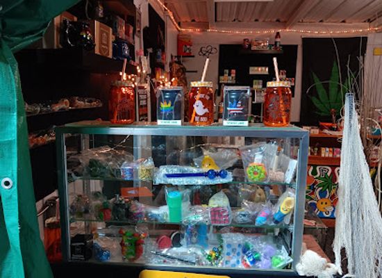 florida/santa-fe-river/shop/just-ducky-vape-shop