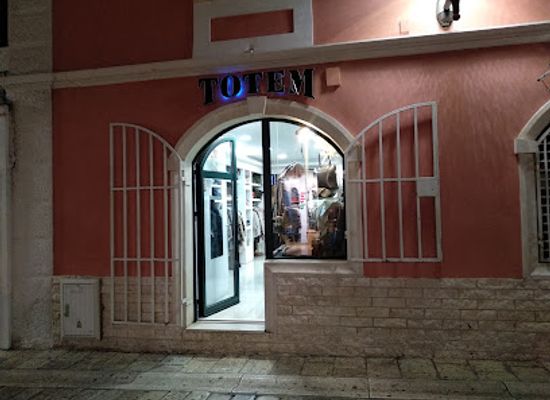 montenegro/herceg-novi/shop/totem