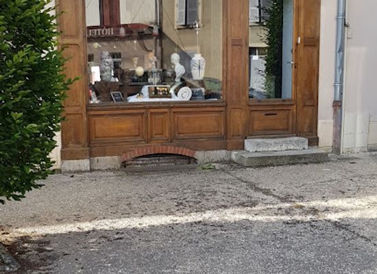france/burgundy/shop/comptoir-antique-de-bourgogne