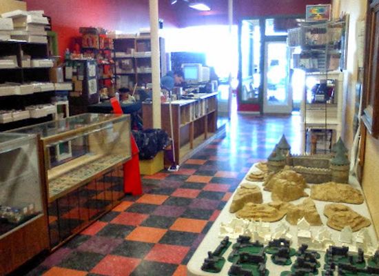 iowa/ames/shop/main-street-magic-miniatures-more