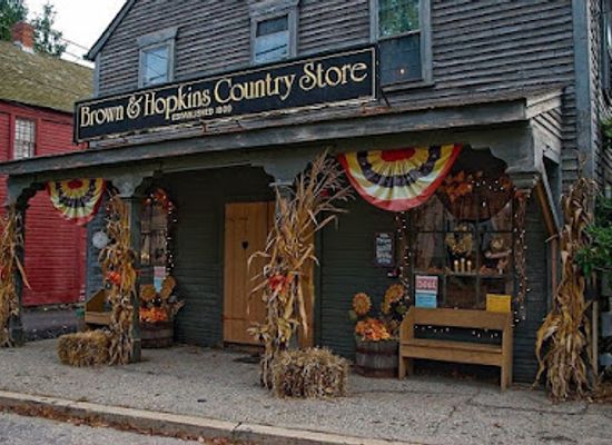 massachusetts/blackstone-valley/shop/brown-hopkins-country-store