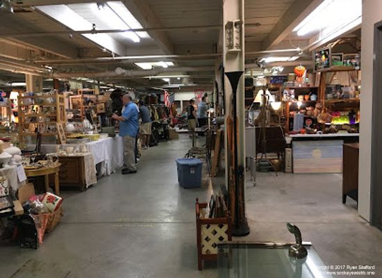 massachusetts/boston/south-end/shop/sowa-vintage-market