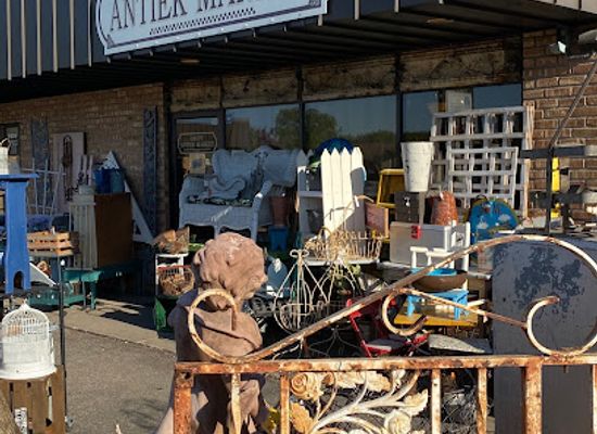 minnesota/red-river-valley/shop/haupt-antiek-market