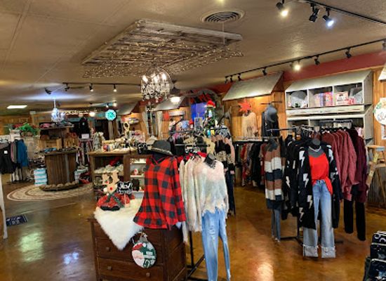 arkansas/mount-magazine-state-park/shop/island-cowgirl-boutique-warehouse