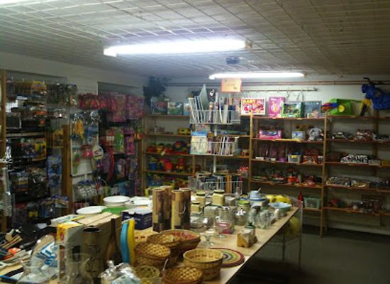 hungary/pilis-mountains/shop/kaosz-uzlet