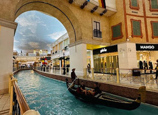 qatar/doha/shop/villaggio-mall