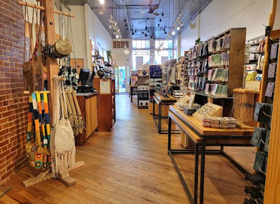 maine/portland/shop/earthbound-trading-co