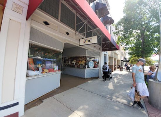 kansas/garden-city/shop/b-and-j-s-collectables