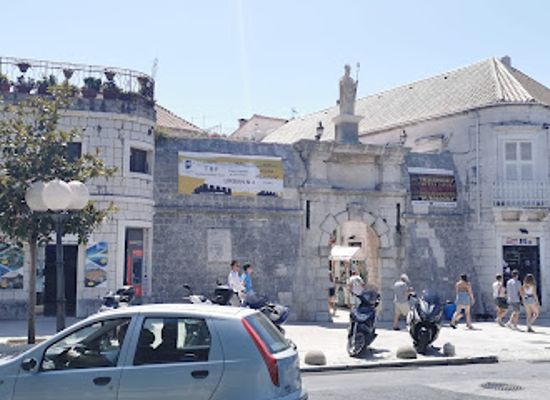 croatia/trogir/shop/blu-lifestyle