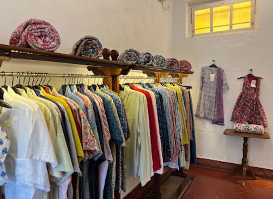 india/puducherry/promenade-beach/shop/anokhi