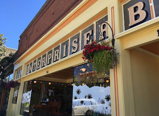 oregon/wallowa-mountains/shop/wild-carrot-herbals