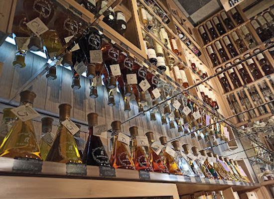 serbia/belgrade/savamala/shop/rakia-co