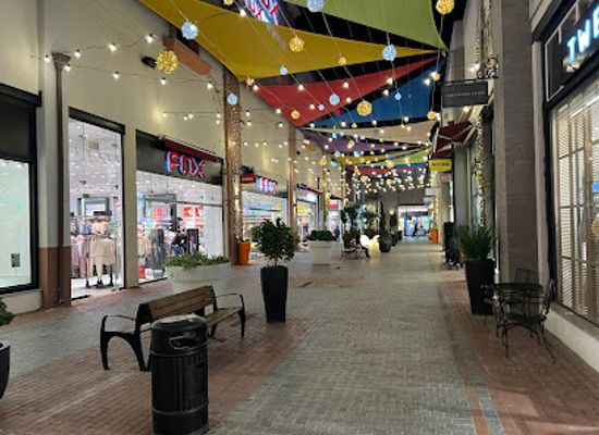 israel/hadera/shop/mul-hahof-village