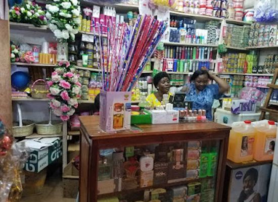 uganda/jinja-source-of-the-nile/shop/treasure-cosmetics-shop-jinja