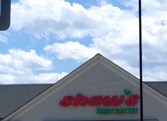 maine/cumberland-county/shop/north-windham-shopping-center