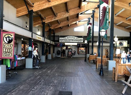 montana/yellowstone-national-park/shop/west-park-mall