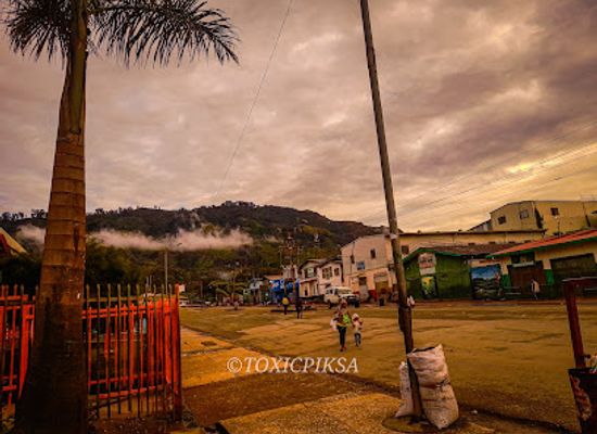 papua-new-guinea/chimbu-region/shop/town-street