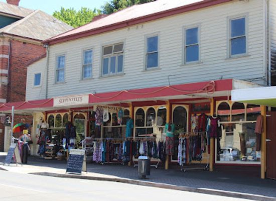 australia/tasmania/shop/seppenfelts-emporium-gifts-books