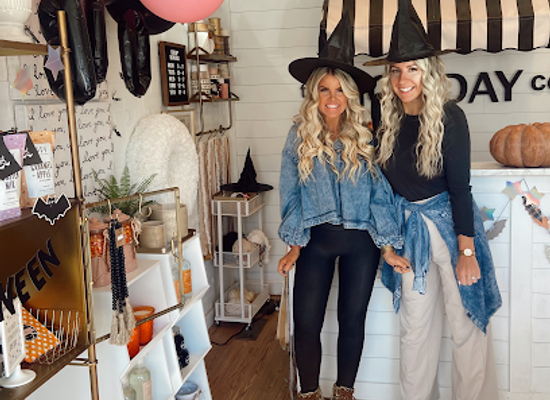 utah/cedar-valley/shop/the-holiday-co