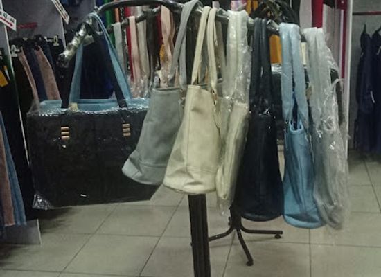suriname/nickerie-district/shop/boutique-yurmesa-nickerie