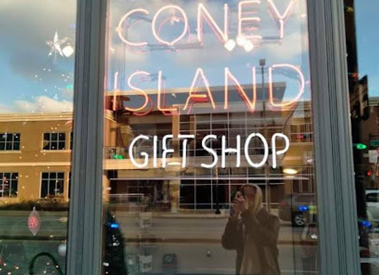 indiana/fort-wayne/shop/coney-island-gift-shop