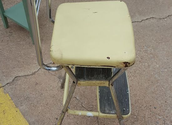 oklahoma/moore/shop/moore-vintage-charm-furniture-decor