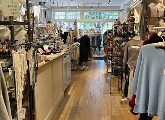 massachusetts/nantucket/shop/vis-a-vis