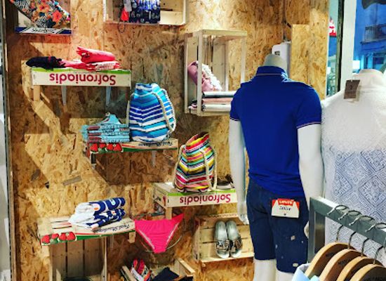 greece/zakynthos/shop/male-female-karakas-stores