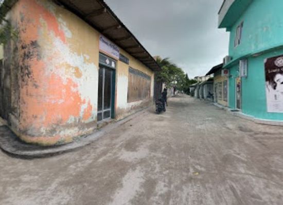 maldives/guraidhoo/shop/books-more