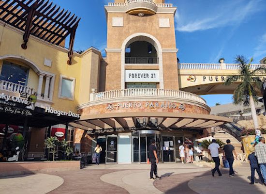 mexico/los-cabos/shop/luxury-avenue-los-cabos