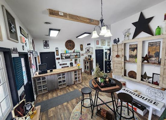 michigan/lower-peninsula/shop/the-little-nook