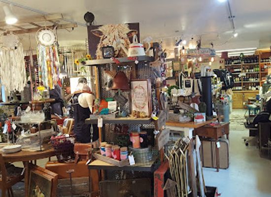arizona/san-francisco-peaks/shop/flagstaff-general-store
