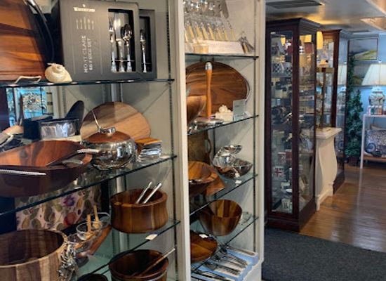 delaware/rehoboth-beach/shop/wooden-indian
