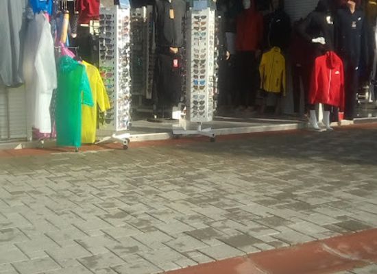 montenegro/herceg-novi/shop/exit