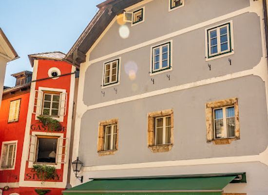austria/hallstatt/shop/das-dirndl-aus-hallstatt-dirndlschneiderei