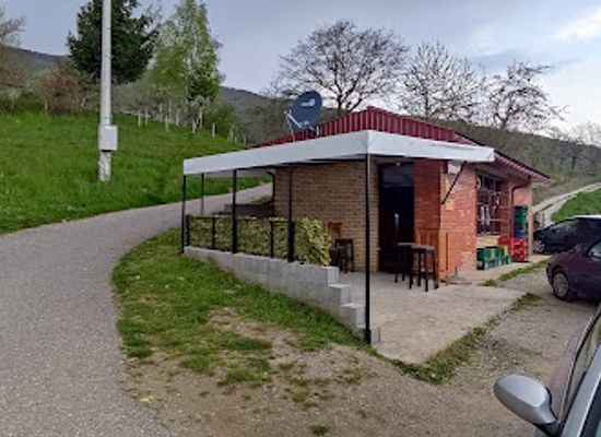 montenegro/lakes-of-plav/shop/caffe-bar-retro
