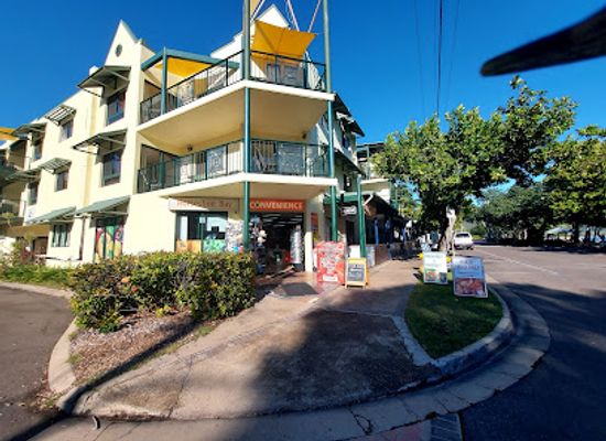 australia/magnetic-island/shop/horseshoe-bay-store