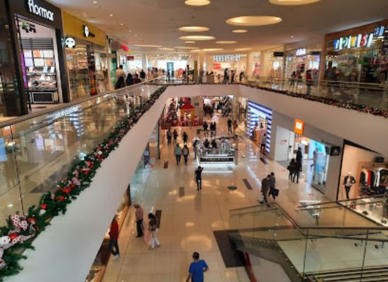 costa-rica/los-santos-region/shop/lincoln-plaza