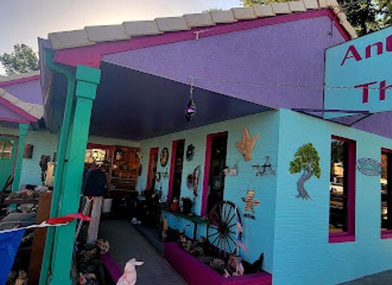 utah/kanab/shop/antiques-n-things