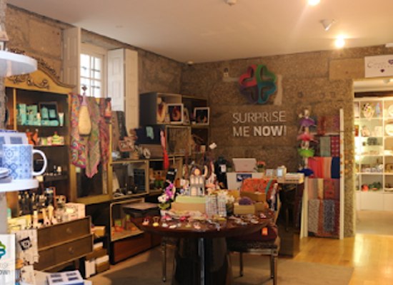 portugal/guimaraes/shop/surprise-me-now