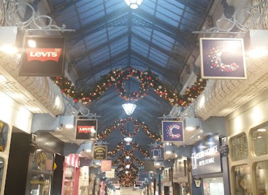 united-kingdom/leeds/shop/queens-arcade